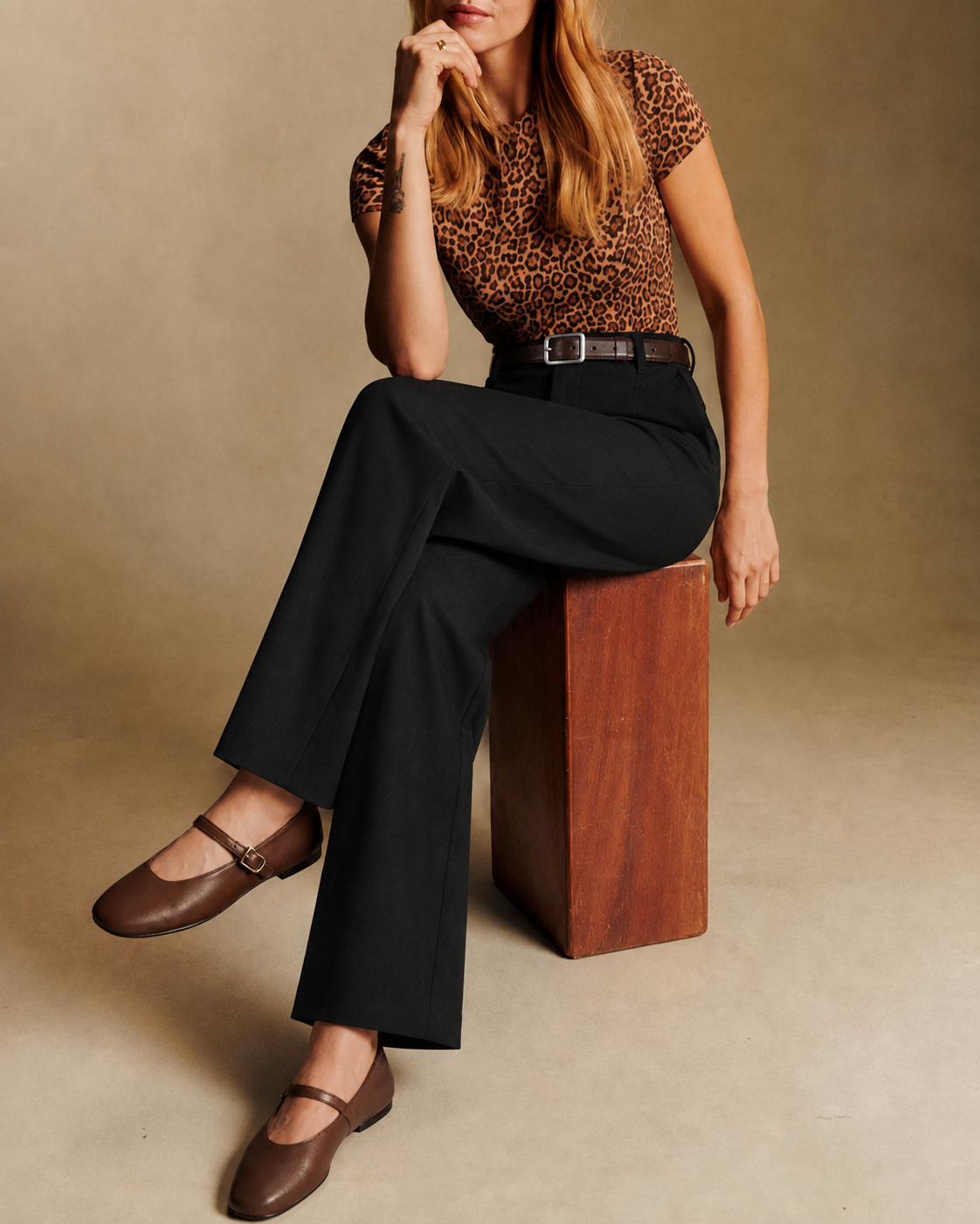 High-Rise Wide-Leg Tailored Pants in Black