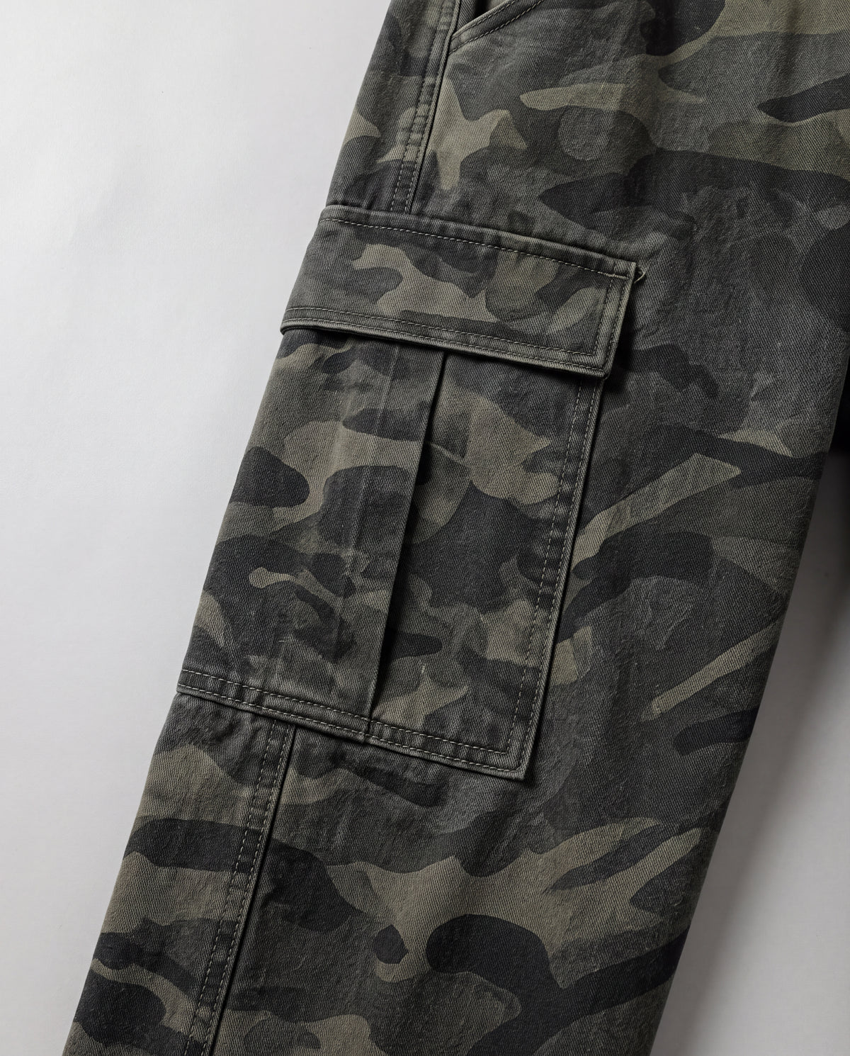 Camo Cargo Wide-Leg Jeans — Camo, cargo pocket detail