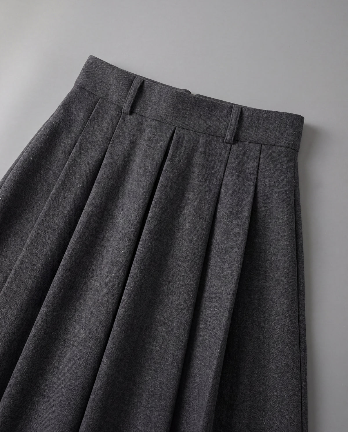 Wool-Look Pleated Midi Skirt — Charcoal Gray, waistband detail