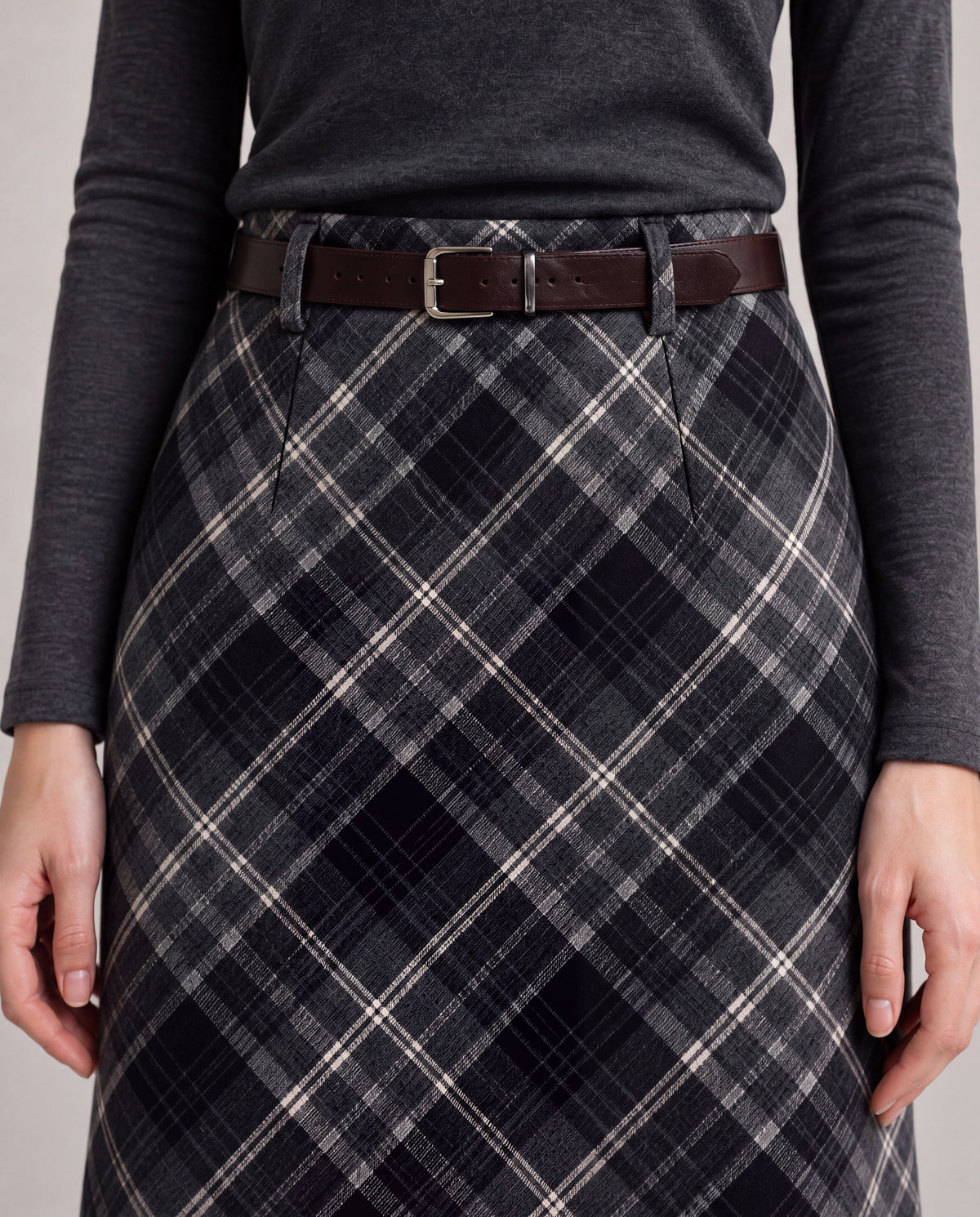 Plaid Split-Hem Midi Skirt — Black Gray Plaid, model detail