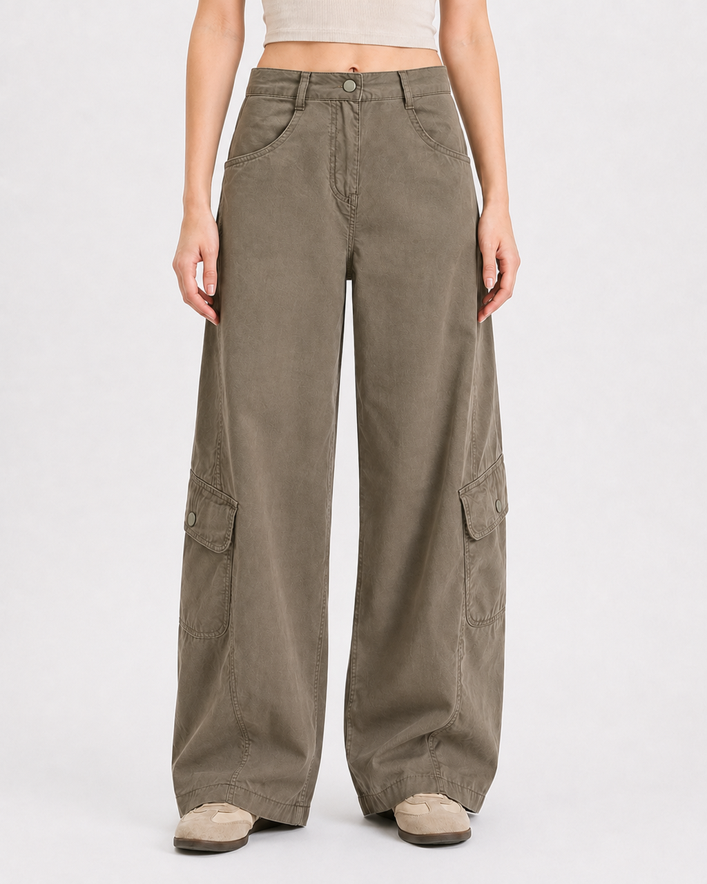 Washed Barrel-Leg Cargo Pants in Gray Green