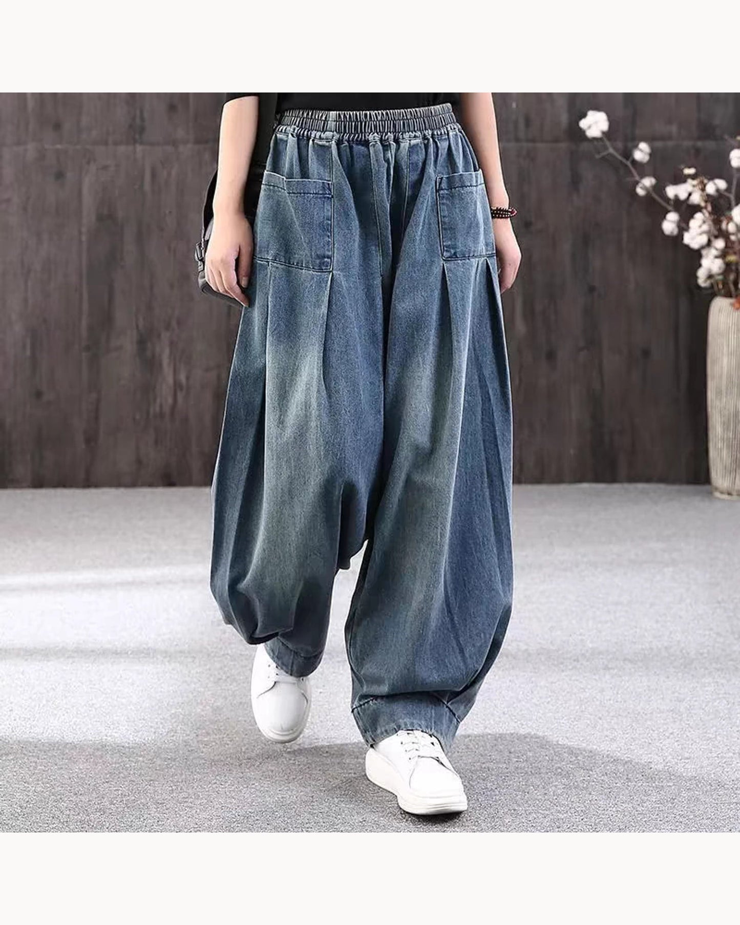 Blue Relaxed Barrel-Leg Jeans – main view