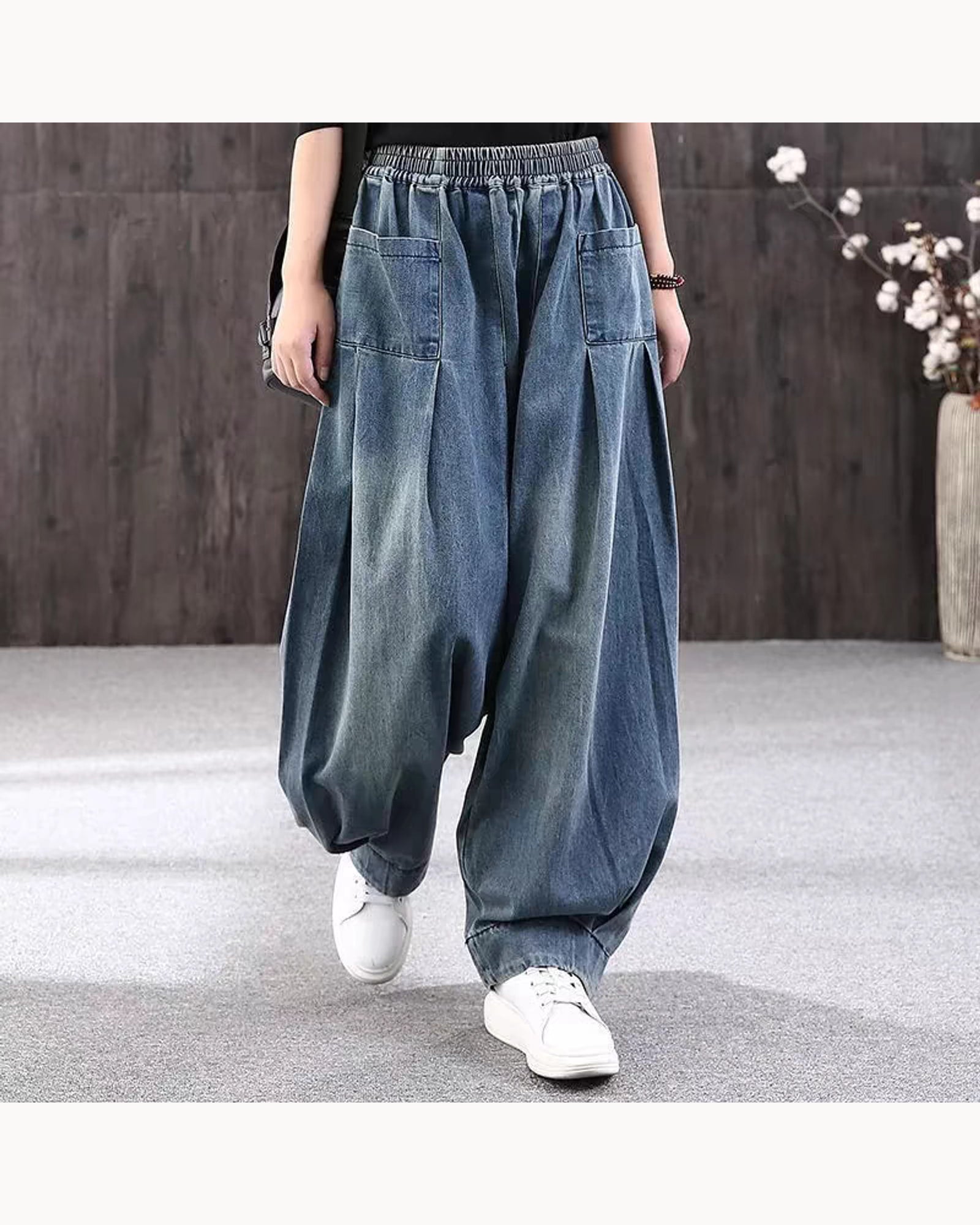 Blue Relaxed Barrel-Leg Jeans – main view